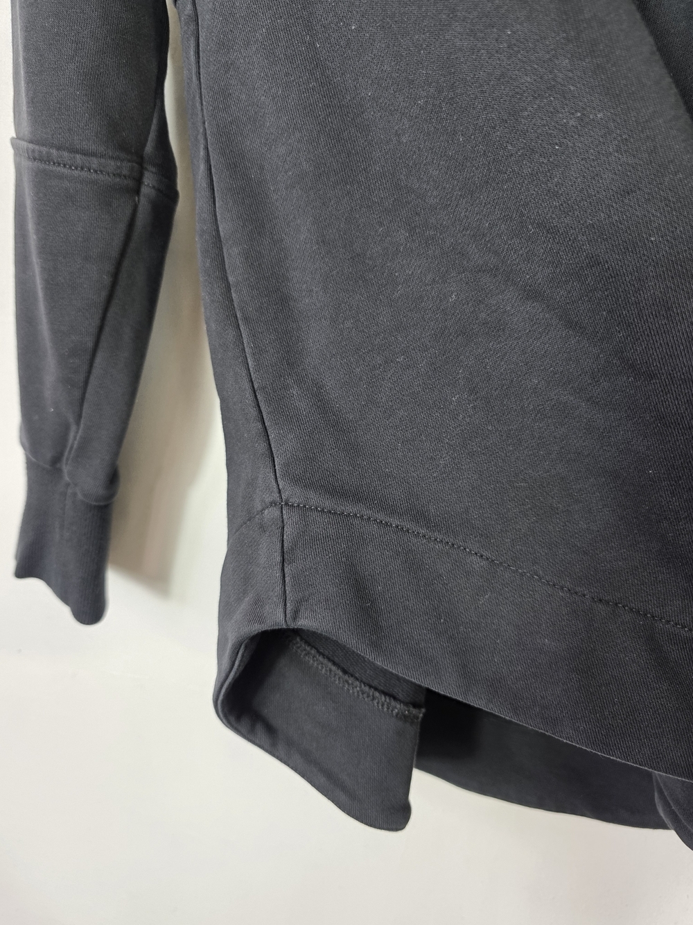 Bae. Run With Me Hoodie maternity & nursing hoodie in black - Picture 2 of 11